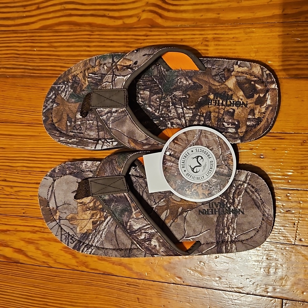 Mens RealTree Camo Flip flops